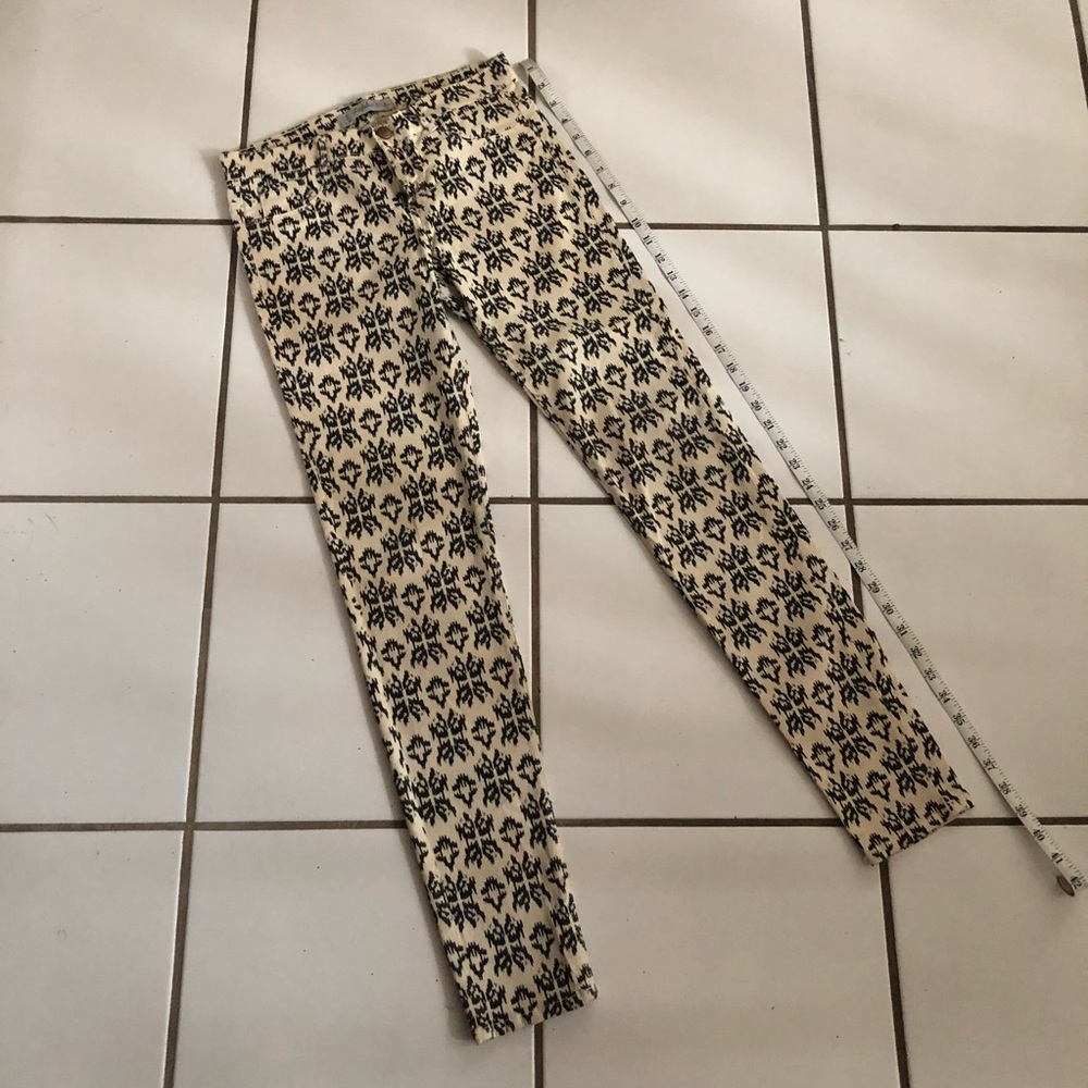 Printed Skinny Jeans - Picture 6 of 8